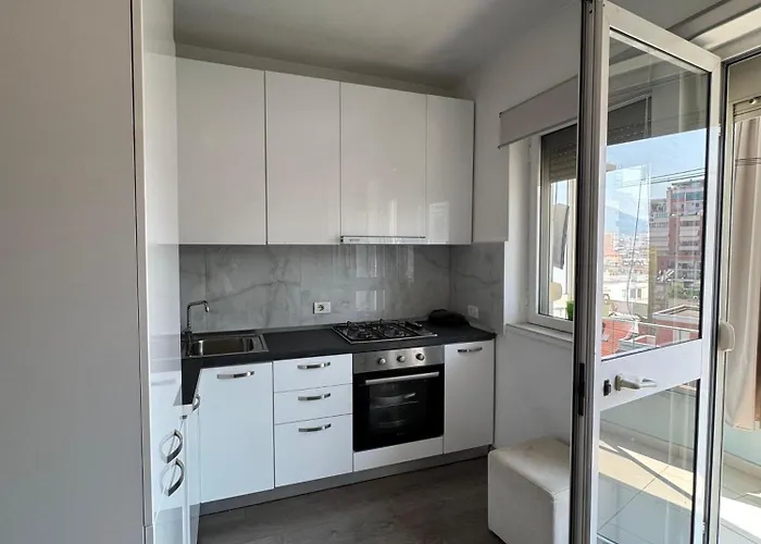 아파트 Square View